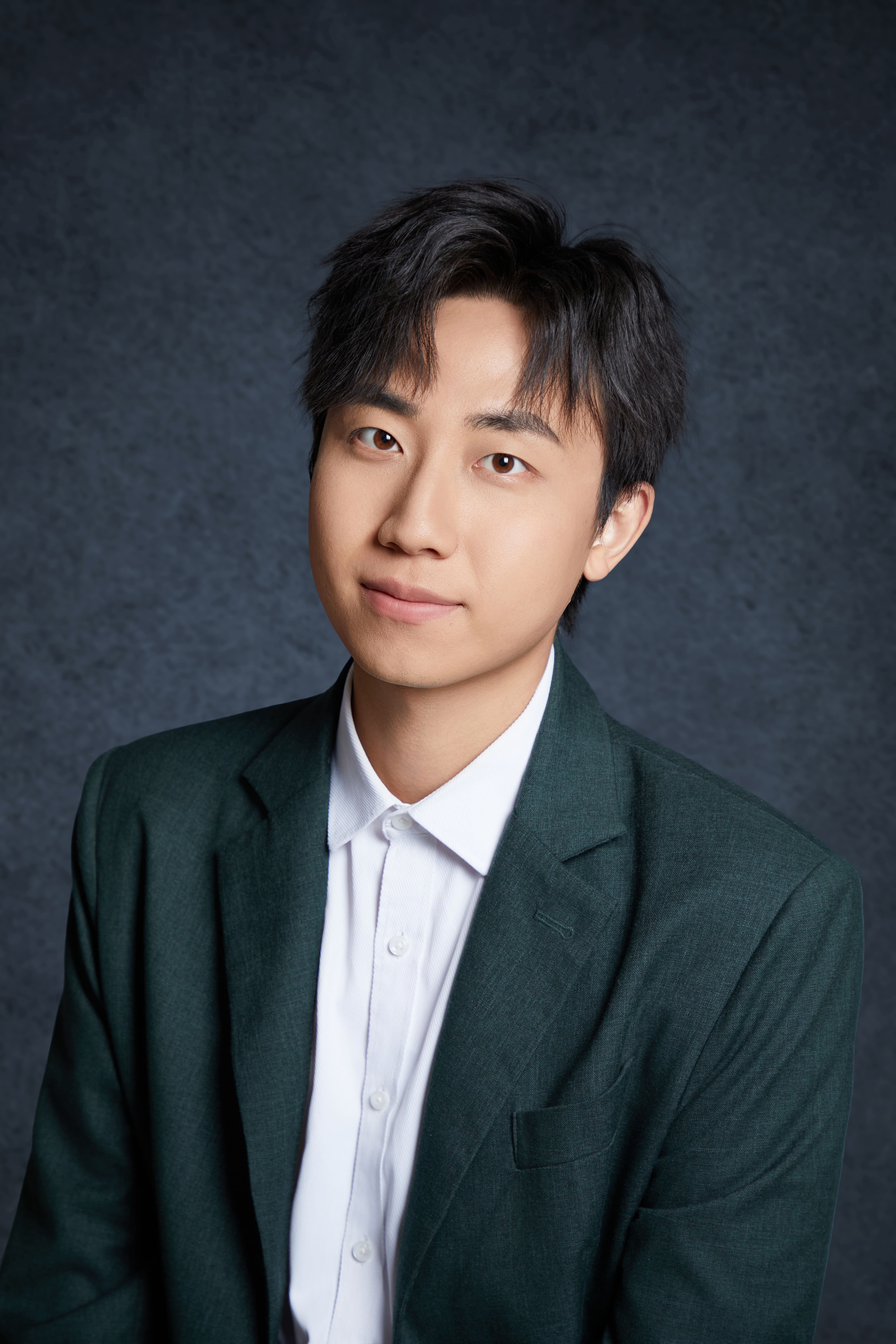 Zeyu Zhang